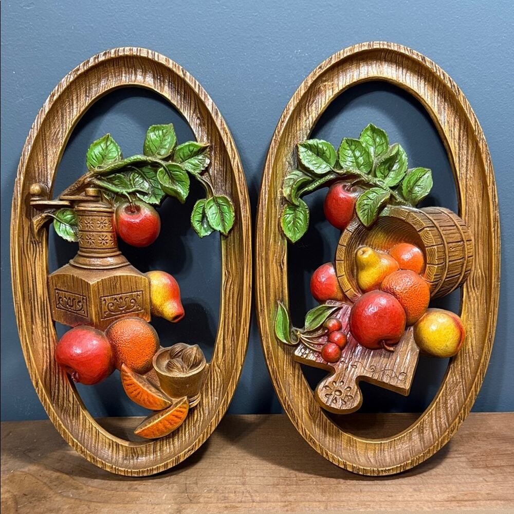 Vintage retro Set of 2 fruit plaques Miller Studio Inc. 1975 kitchen wall decor